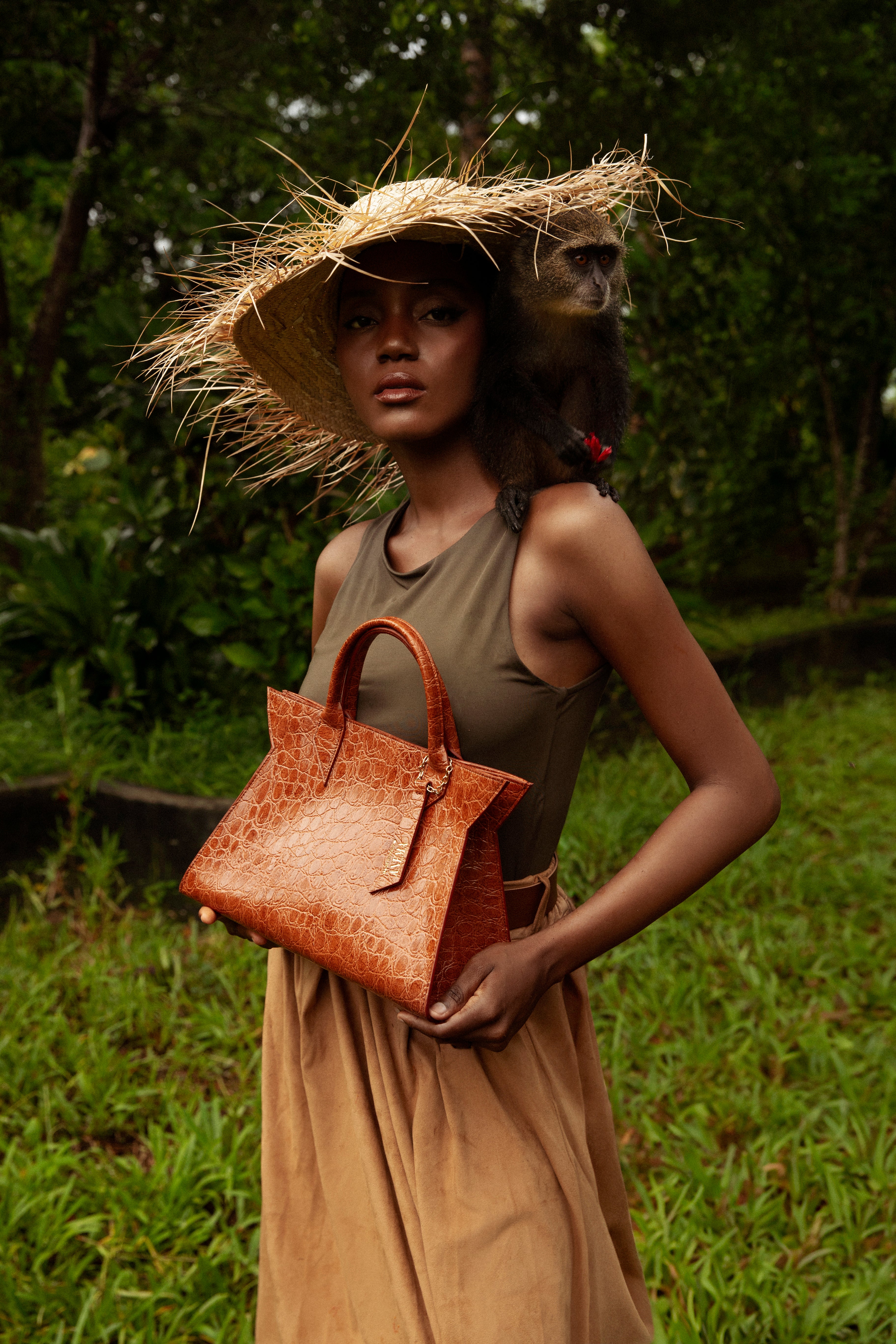 Nea Medium Croco Brown