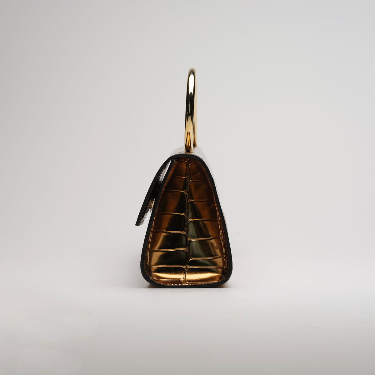 Gilded form